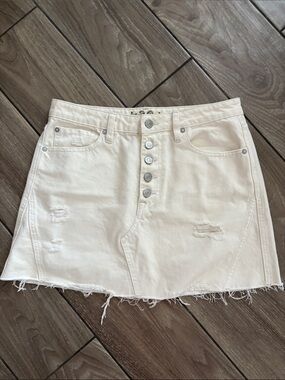 We the Free by FP Cream Button Fly Distressed Denim Mini Skirt Womens Size 30